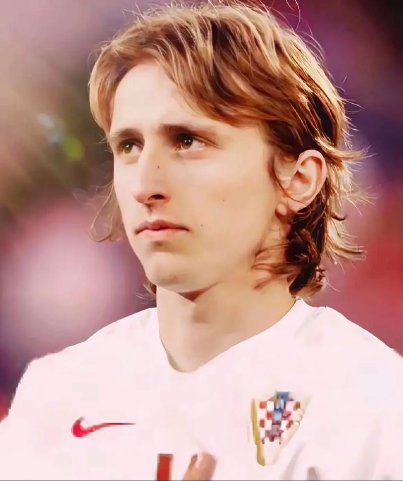 张琳芃第11次赢得中超冠军，超越郑智成国内联赛历史第一人！