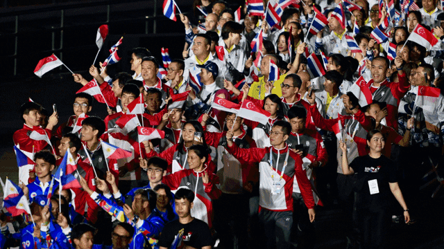 高效！约基奇16投11中砍下准三双，末节连中三分定乾坤