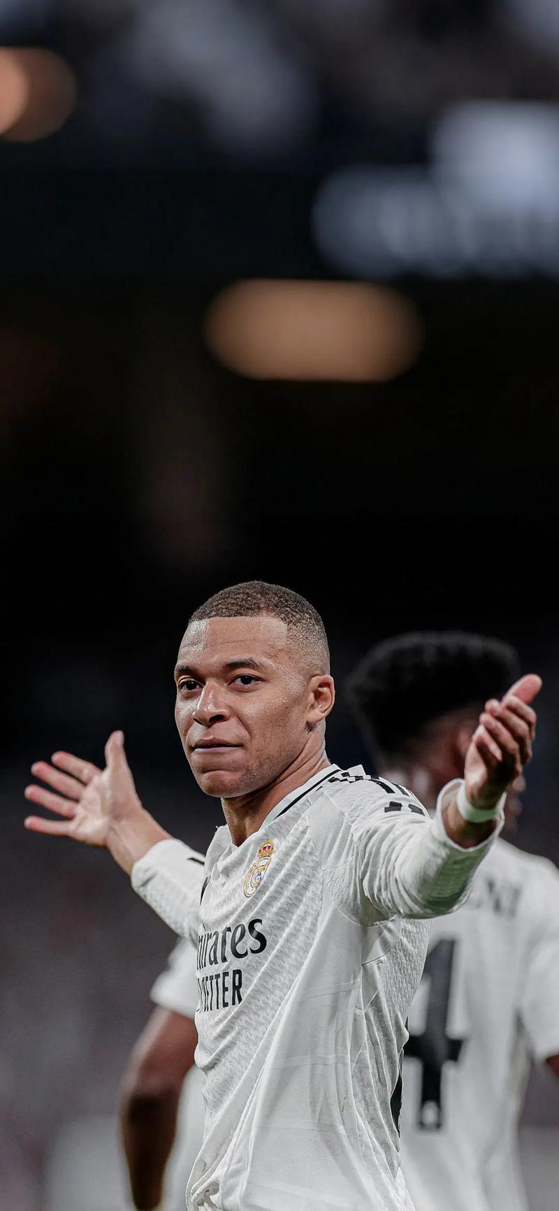 赛前发高烧，普利希奇比赛当天和球队会合并替补双响导演逆转