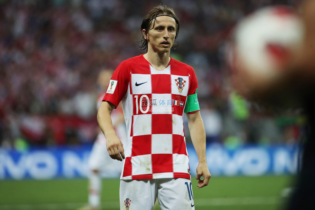 维拉与布伦特福德的重大交易，五千万的锋线答案